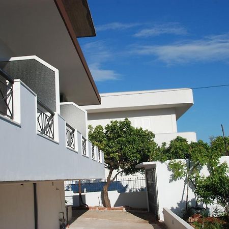 Iljo Apartments Ksamil Esterno foto