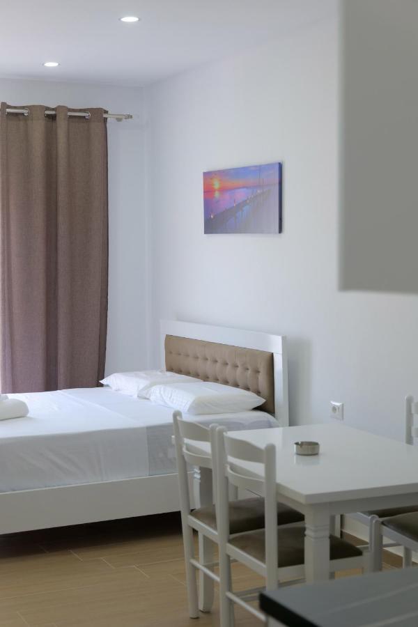 Iljo Apartments Ksamil Esterno foto