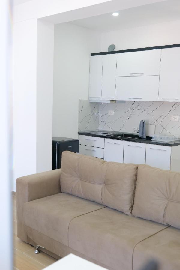 Iljo Apartments Ksamil Esterno foto