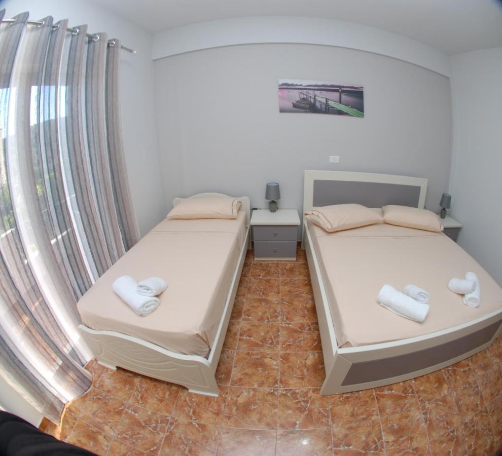 Iljo Apartments Ksamil Esterno foto