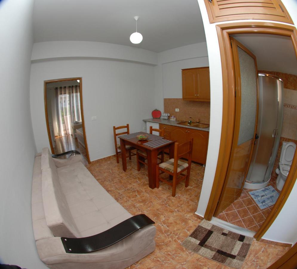 Iljo Apartments Ksamil Esterno foto